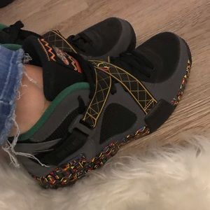 Nike AIR RAID;want to trade for a 9.5W or 8 mens